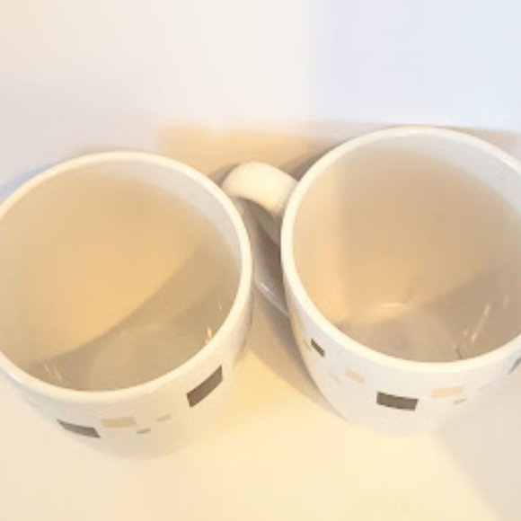 Set of 2 Corelle Stoneware Mugs Brown, Tan and Green Squares - Picture 2 of 4
